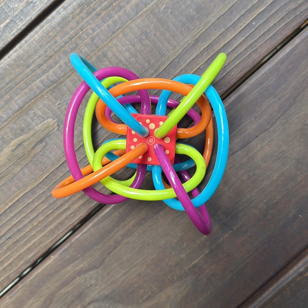 Manhattan Toy - Winkel Rattle - Picture 3 of 6
